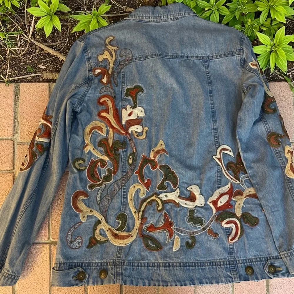 NWOT Boho Embroidered Denim Jacket Sm/Med - Picture 10 of 15